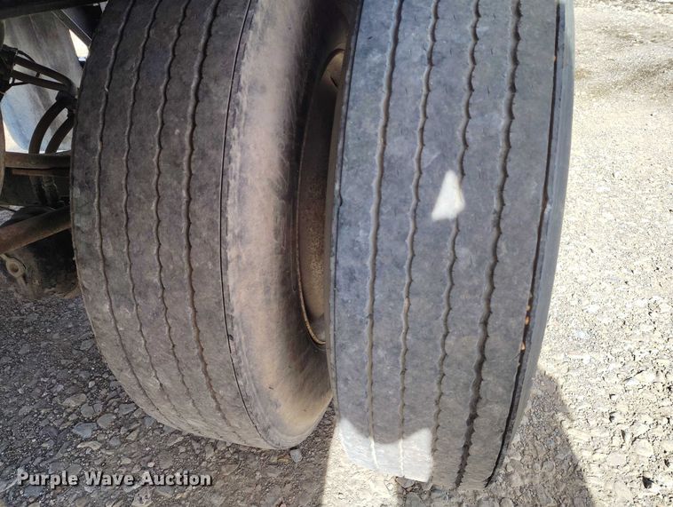 image for item DP5103 1999 Utility FF2C flatbed pup trailer