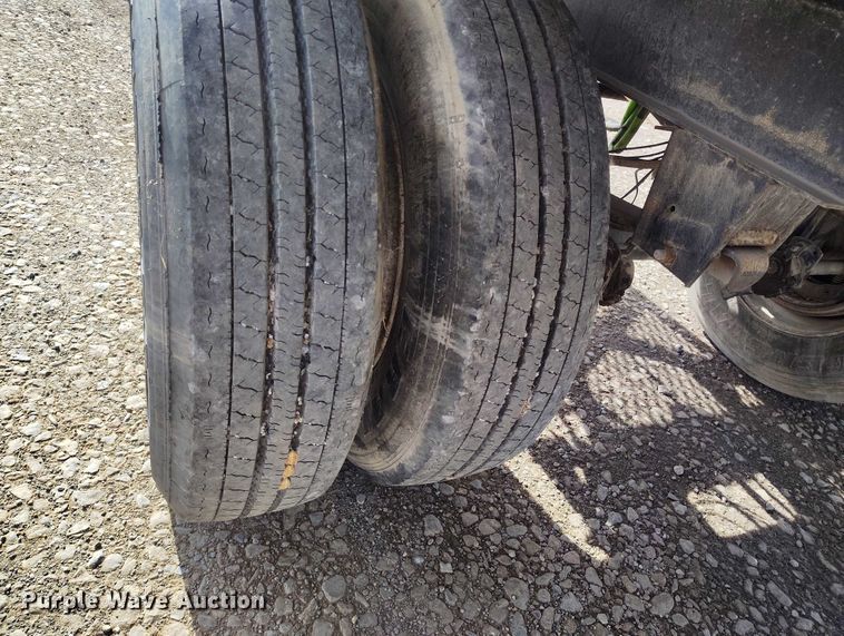 image for item DP5103 1999 Utility FF2C flatbed pup trailer