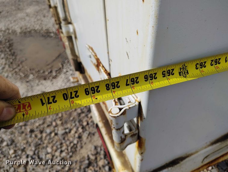 image for item DP5105 2009 Peterbilt 365 fuel / lube truck