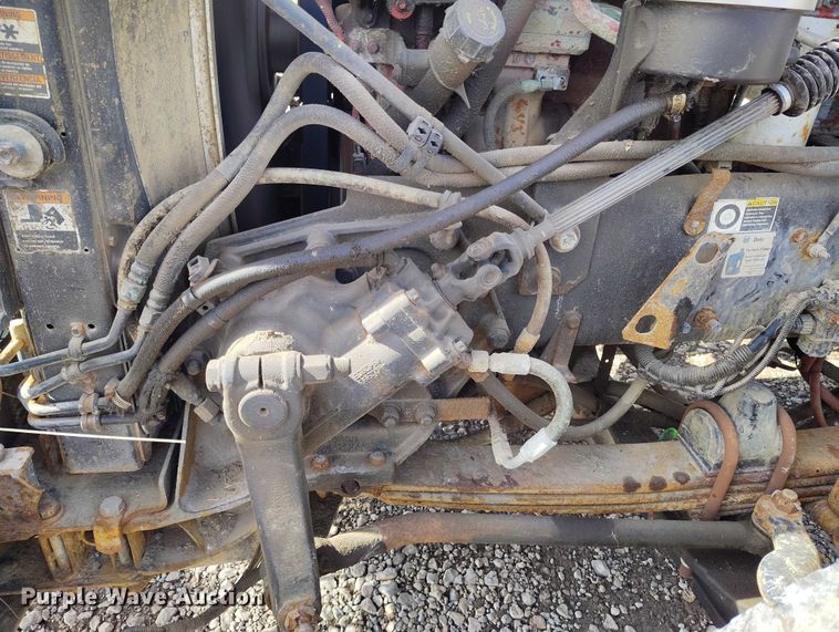 image for item DP5107 2011 Kenworth T800 fuel / lube truck