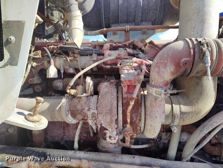 image for item DP5107 2011 Kenworth T800 fuel / lube truck