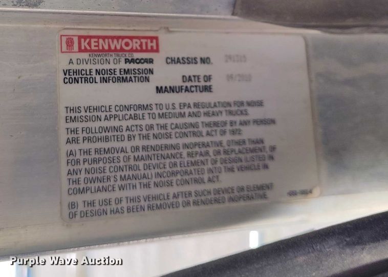 image for item DP5107 2011 Kenworth T800 fuel / lube truck