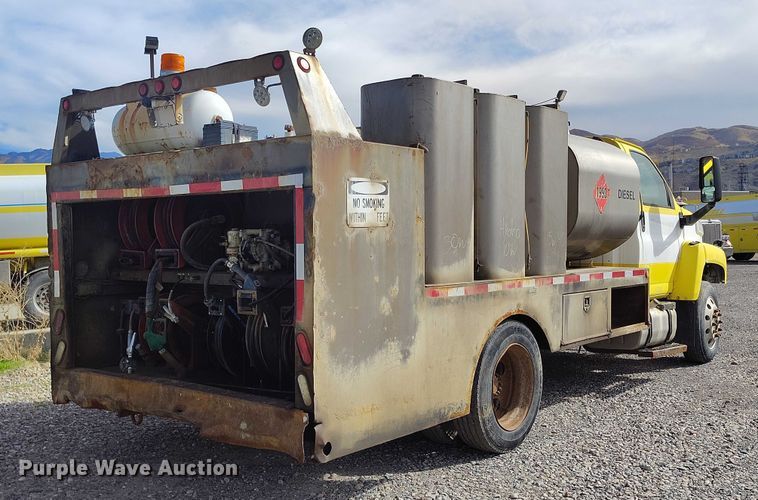 image for item DP5108 2003 GMC TC6C042 fuel / lube truck