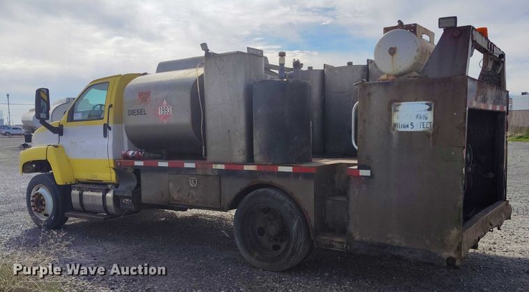 image for item DP5108 2003 GMC TC6C042 fuel / lube truck