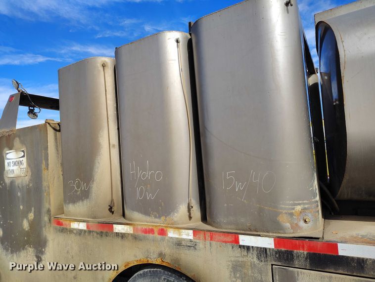 image for item DP5108 2003 GMC TC6C042 fuel / lube truck