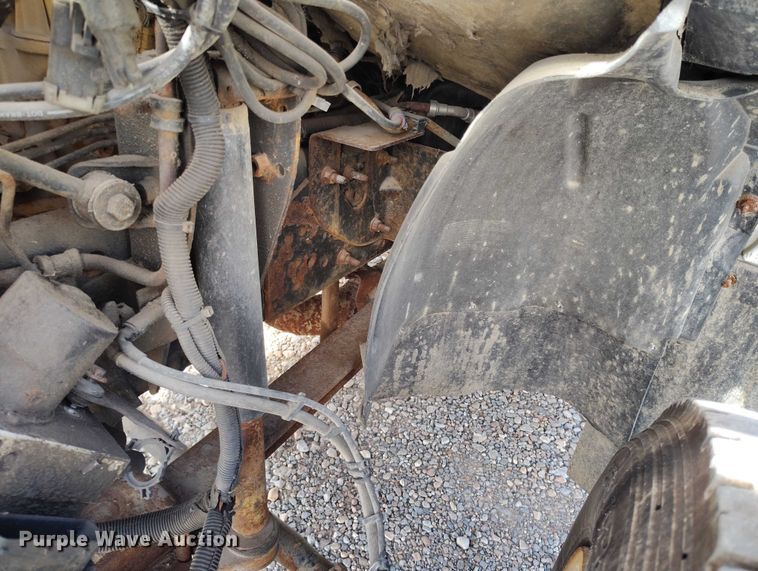 image for item DP5108 2003 GMC TC6C042 fuel / lube truck