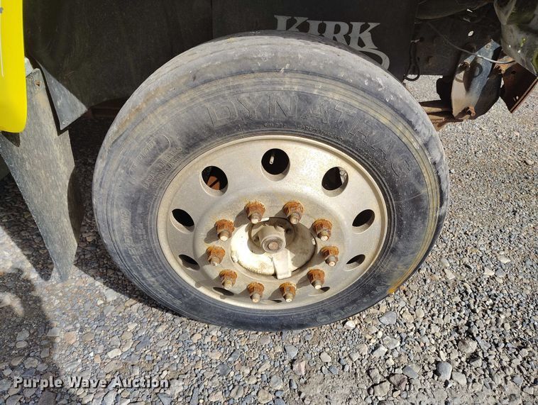 image for item DP5108 2003 GMC TC6C042 fuel / lube truck