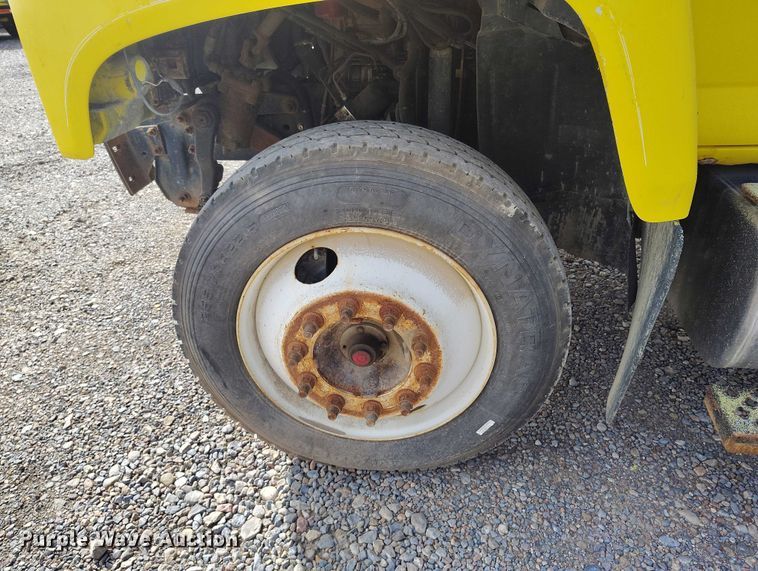 image for item DP5108 2003 GMC TC6C042 fuel / lube truck