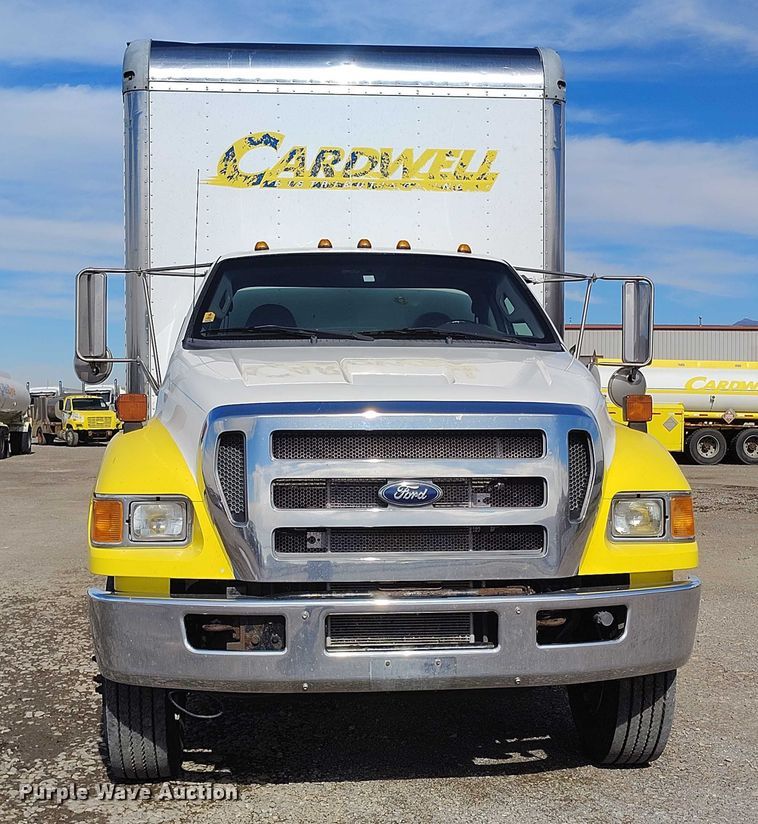 image for item DP5109 2013 Ford F750 Super Duty box truck