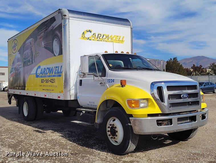 image for item DP5109 2013 Ford F750 Super Duty box truck