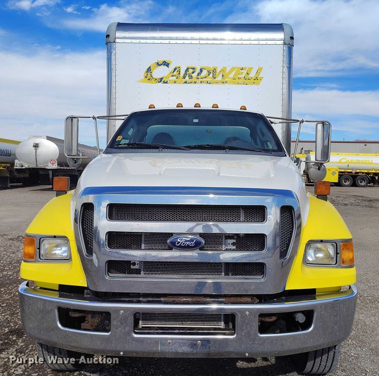 image for item DP5109 2013 Ford F750 Super Duty box truck