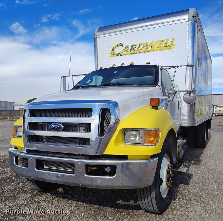 image for item DP5109 2013 Ford F750 Super Duty box truck