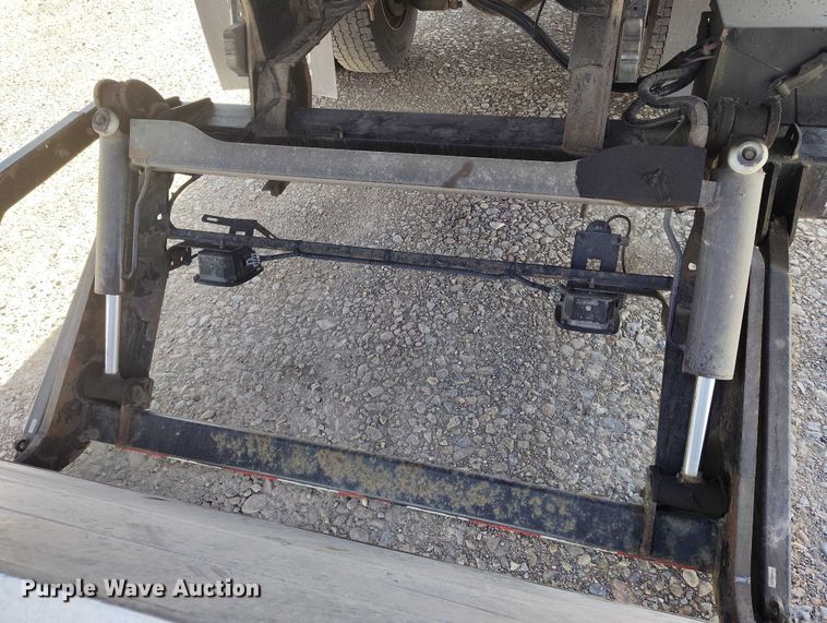 image for item DP5109 2013 Ford F750 Super Duty box truck