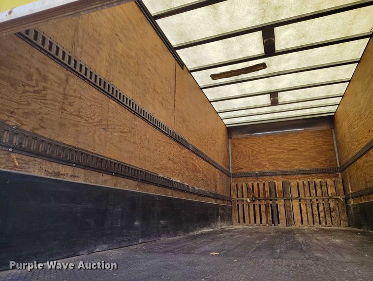 image for item DP5109 2013 Ford F750 Super Duty box truck