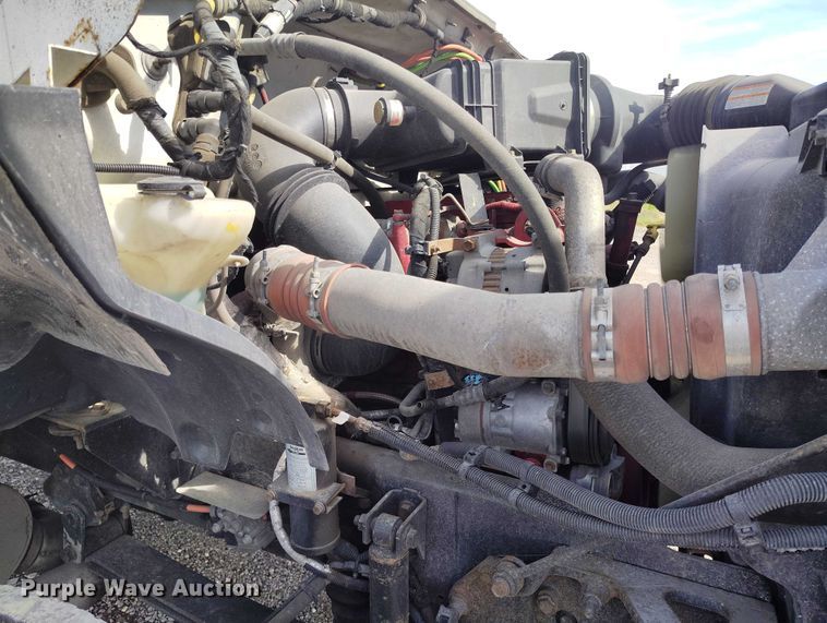 image for item DP5109 2013 Ford F750 Super Duty box truck