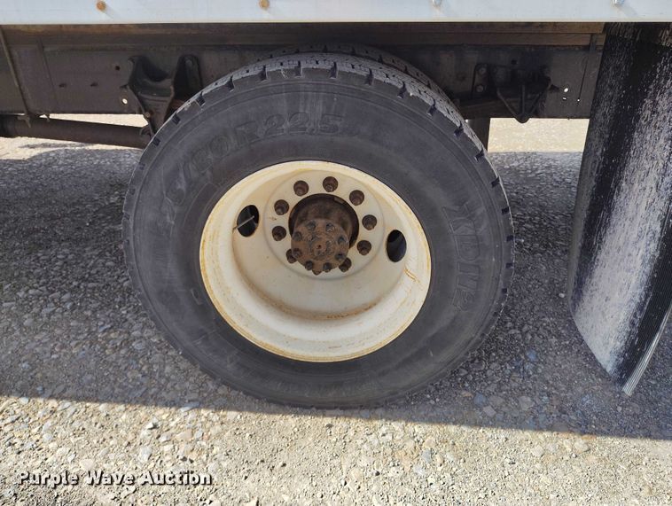 image for item DP5109 2013 Ford F750 Super Duty box truck