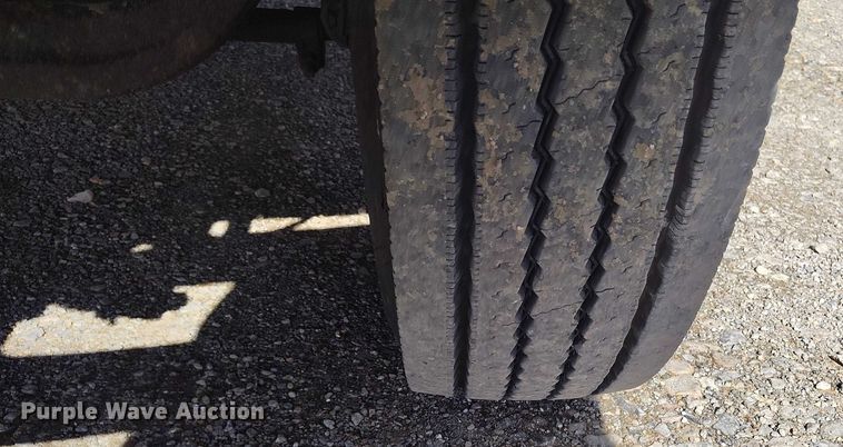 image for item DP5109 2013 Ford F750 Super Duty box truck