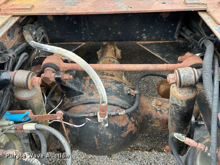 image for item DU1327 1981 Peterbilt 359 semi truck