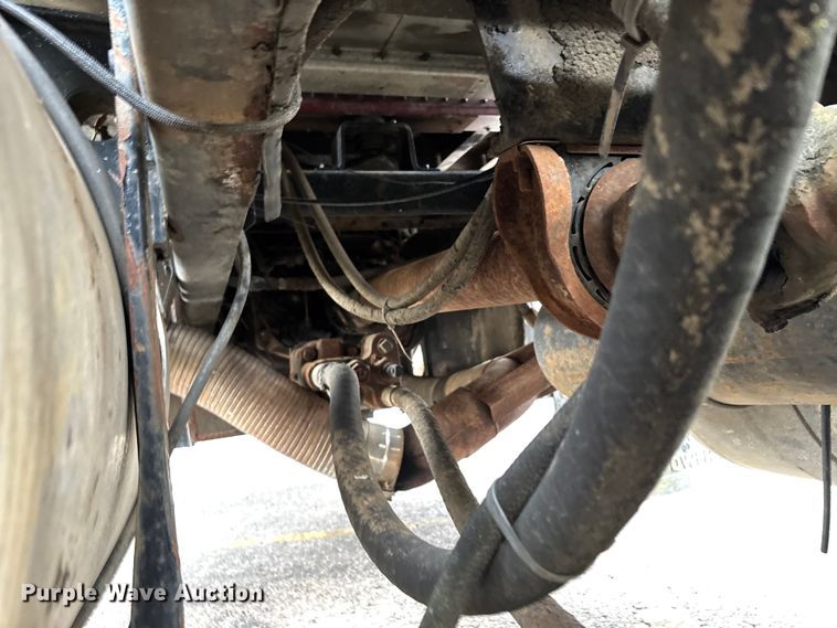 image for item DU1327 1981 Peterbilt 359 semi truck