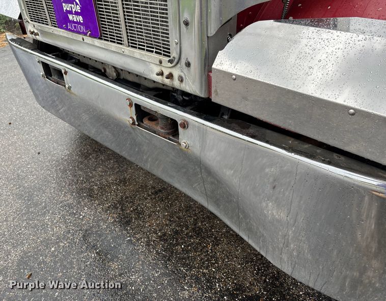 image for item DU1327 1981 Peterbilt 359 semi truck