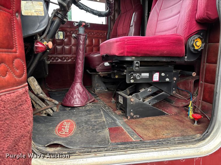 image for item DU1327 1981 Peterbilt 359 semi truck