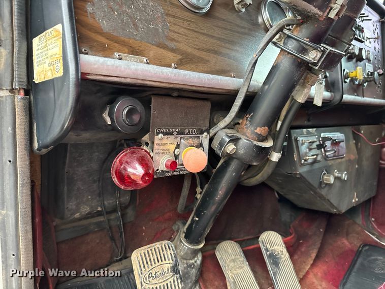 image for item DU1327 1981 Peterbilt 359 semi truck