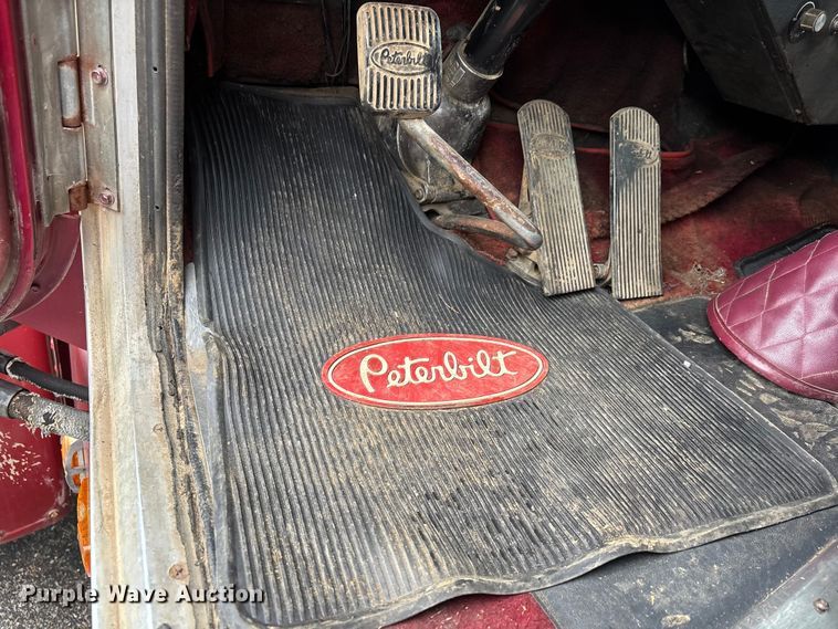 image for item DU1327 1981 Peterbilt 359 semi truck