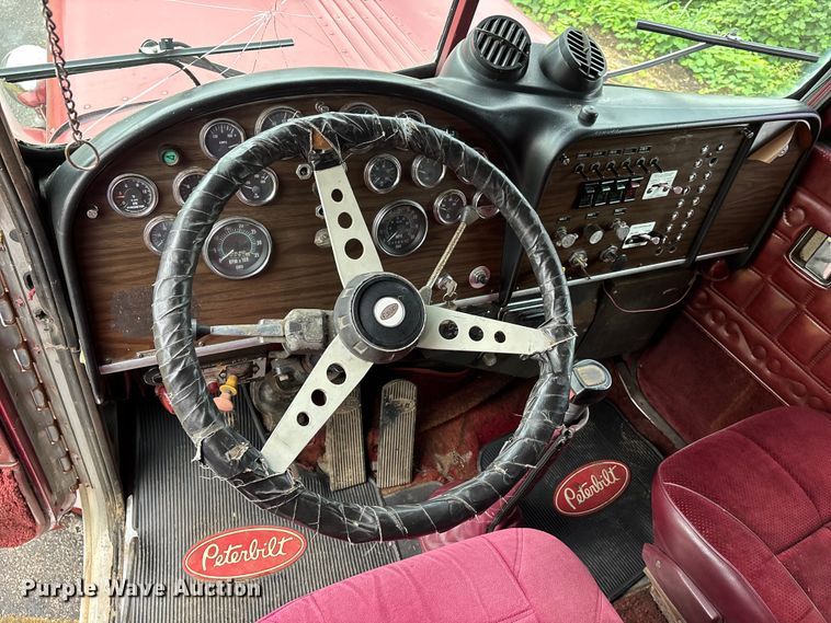 image for item DU1327 1981 Peterbilt 359 semi truck