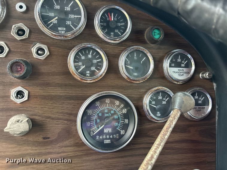 image for item DU1327 1981 Peterbilt 359 semi truck