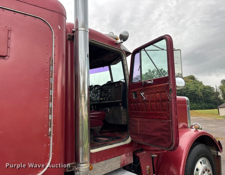image for item DU1327 1981 Peterbilt 359 semi truck