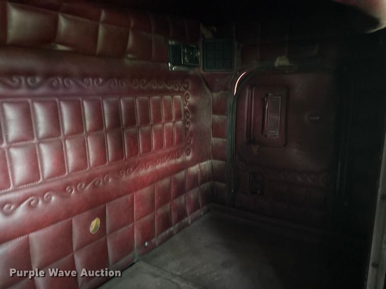 image for item DU1327 1981 Peterbilt 359 semi truck