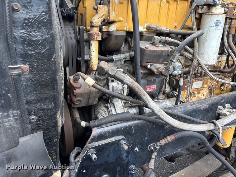 image for item DU1327 1981 Peterbilt 359 semi truck