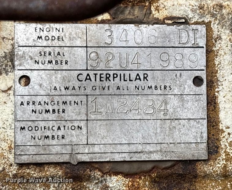 image for item DU1327 1981 Peterbilt 359 semi truck