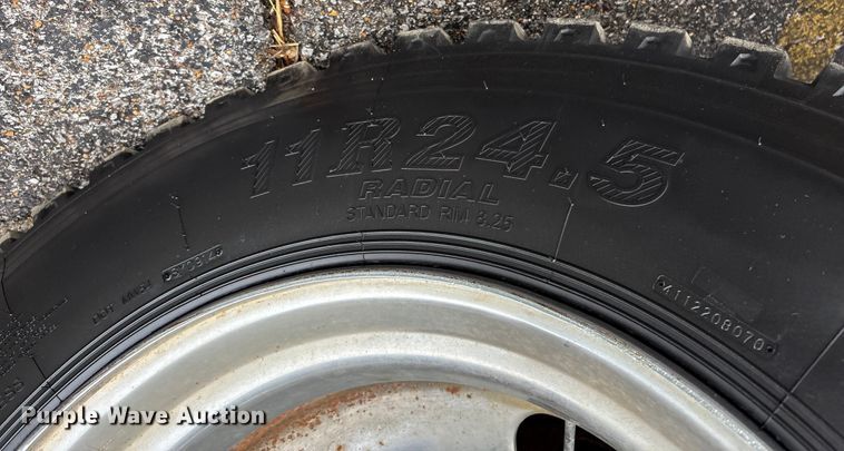 image for item DU1327 1981 Peterbilt 359 semi truck