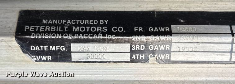 image for item DU1327 1981 Peterbilt 359 semi truck