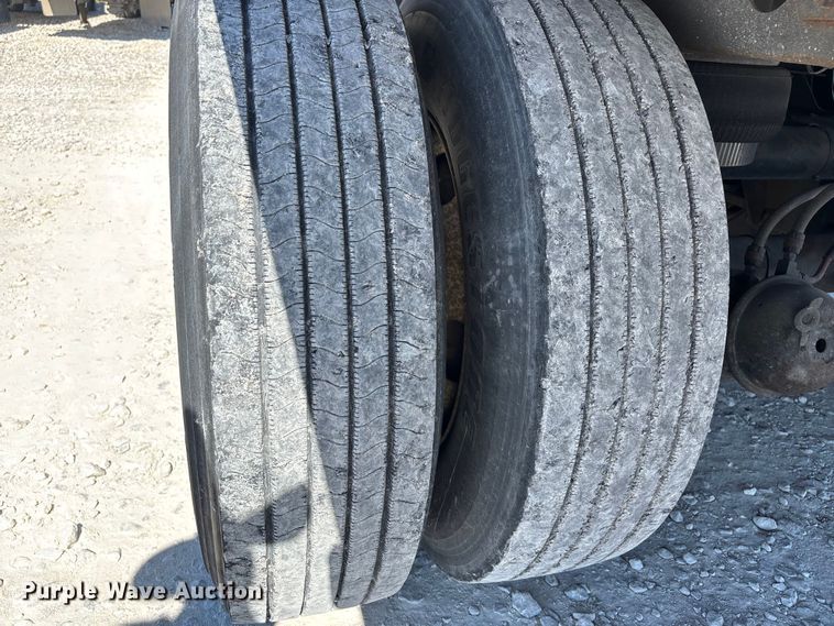 image for item DU1396 2007 Wabash DVCVHPC dry van trailer