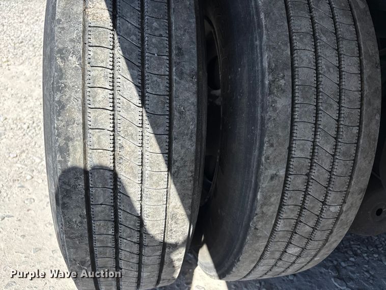 image for item DU1399 2014 Great Dane dry van trailer