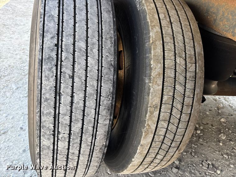 image for item DU1400 2009 Great Dane dry van trailer