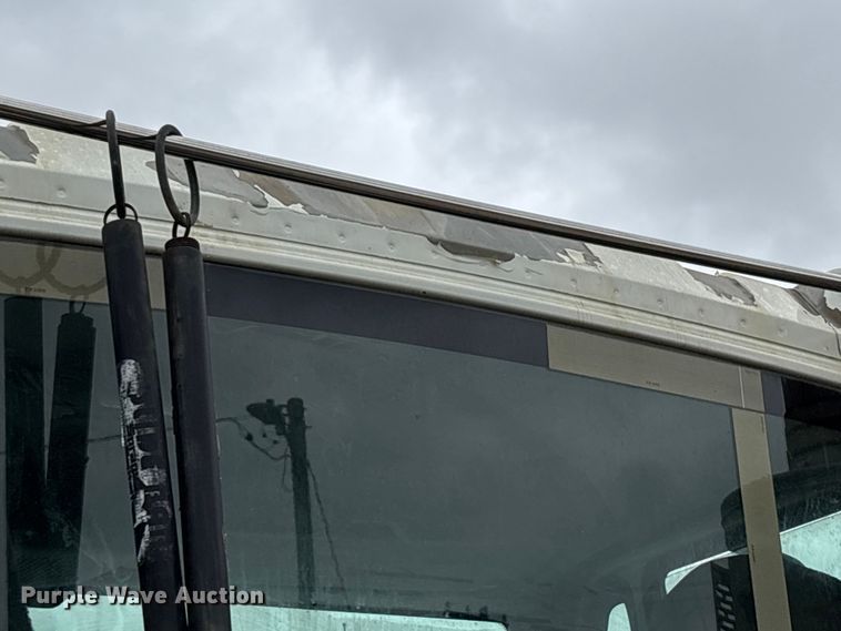 image for item DU1403 2013 International ProStar+ 122 semi truck