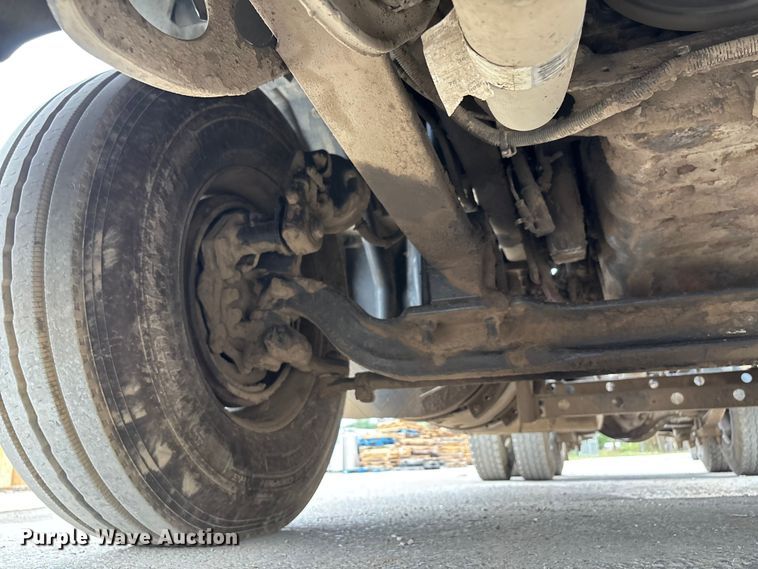 image for item DU1403 2013 International ProStar+ 122 semi truck