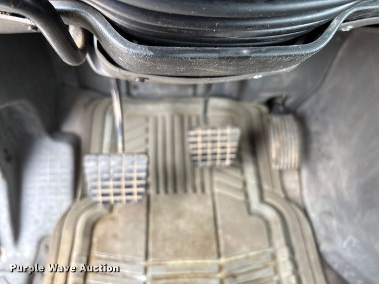 image for item DU1403 2013 International ProStar+ 122 semi truck