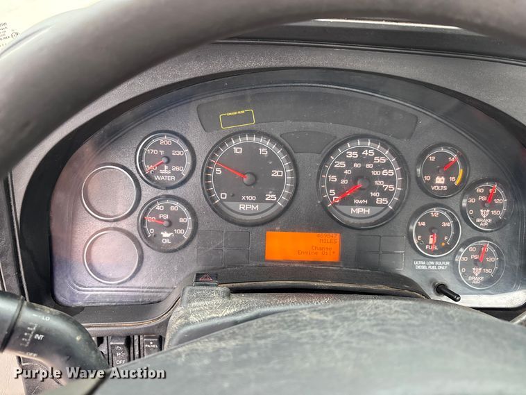 image for item DU1403 2013 International ProStar+ 122 semi truck