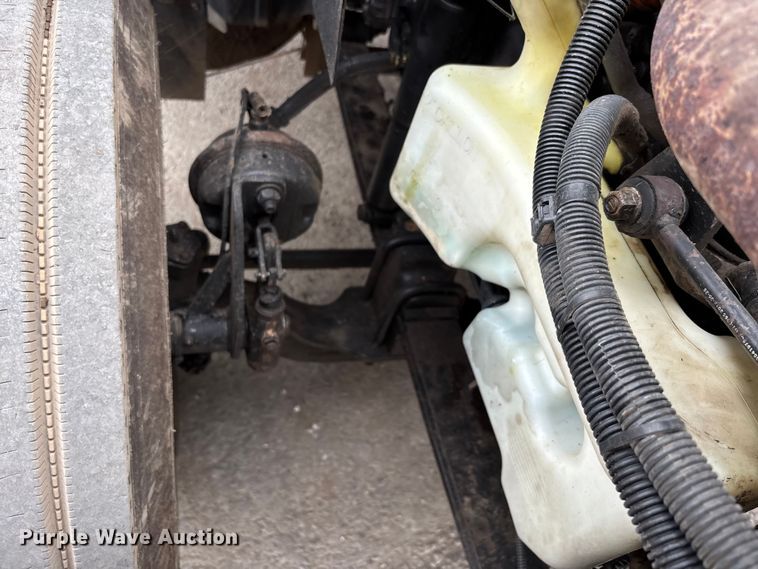 image for item DU1403 2013 International ProStar+ 122 semi truck