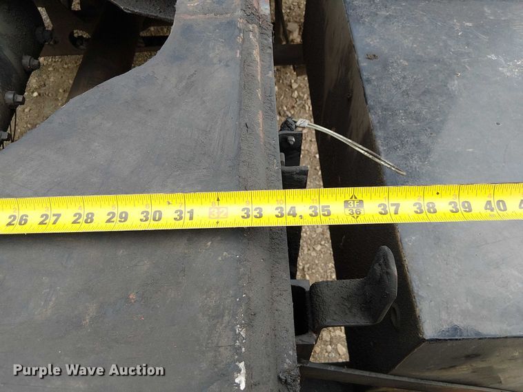 image for item DU3595 2004 Kenworth  T800 flatbed truck