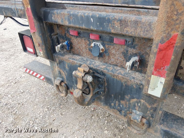 image for item DU3595 2004 Kenworth  T800 flatbed truck