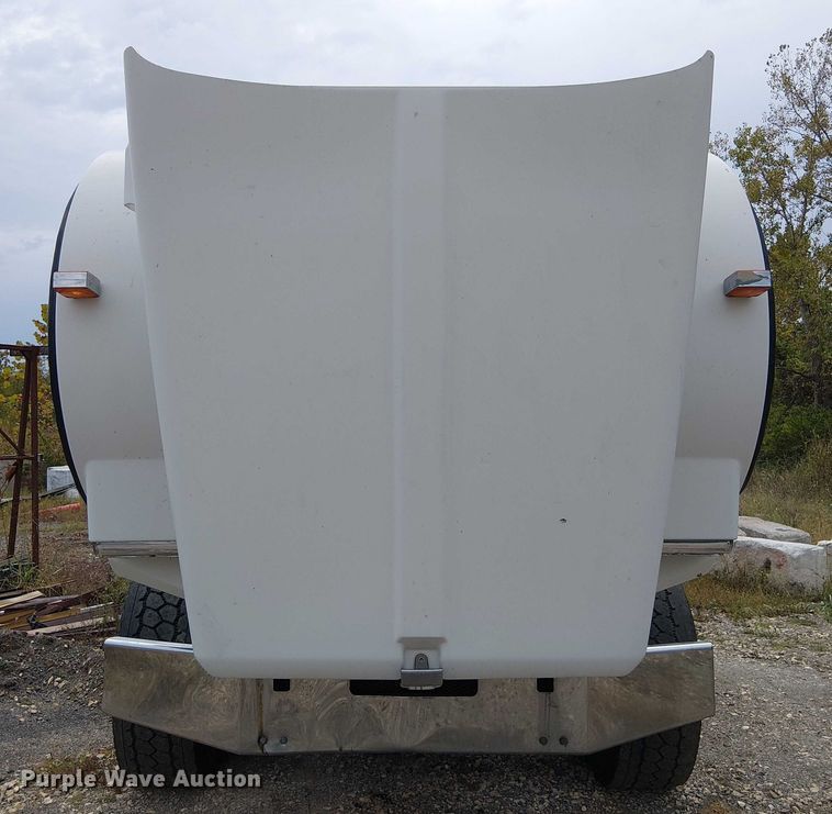 image for item DU3595 2004 Kenworth  T800 flatbed truck