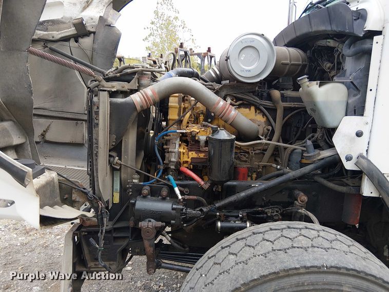 image for item DU3595 2004 Kenworth  T800 flatbed truck