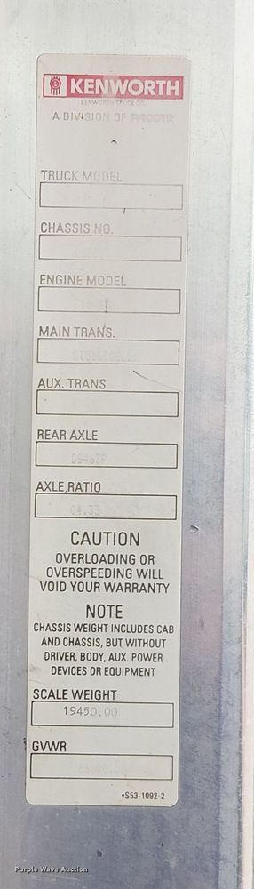 image for item DU3595 2004 Kenworth  T800 flatbed truck