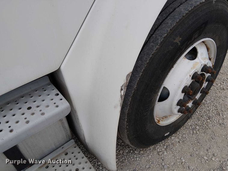 image for item DU3600 2009 Freightliner  Business Class M2 box truck