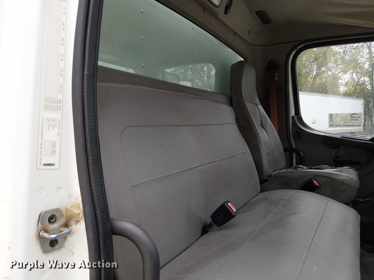 image for item DU3600 2009 Freightliner  Business Class M2 box truck